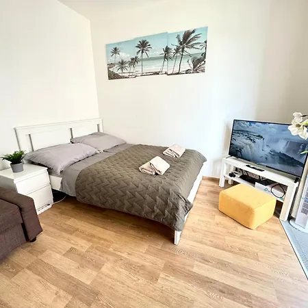 Riverside Premium Prague