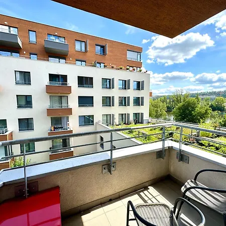 Riverside Premium Prague
